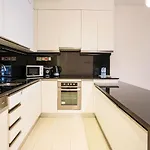 Blue Breeze - The Address Dubai Marina Mall Residence