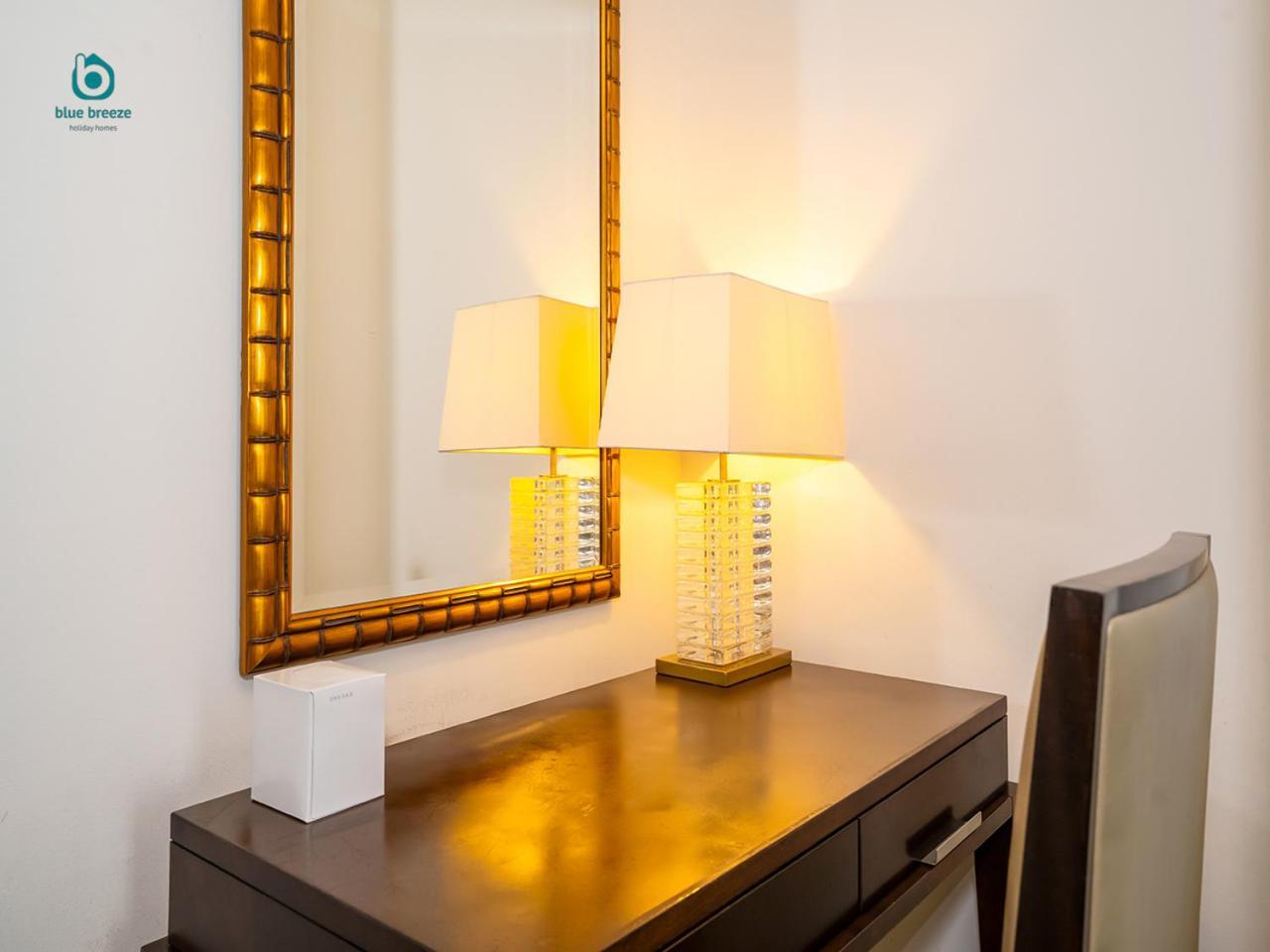 Apartment Blue Breeze - The Address Marina Mall Dubai