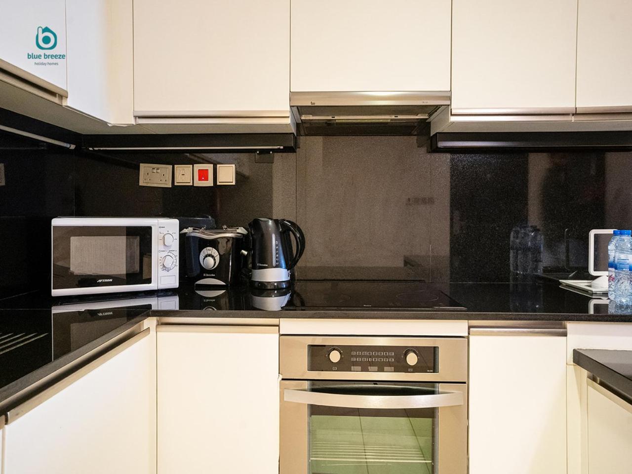Blue Breeze - The Address Marina Mall Apartment